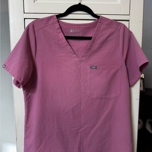 Figs Chalk Pink Catarina Scrub Top